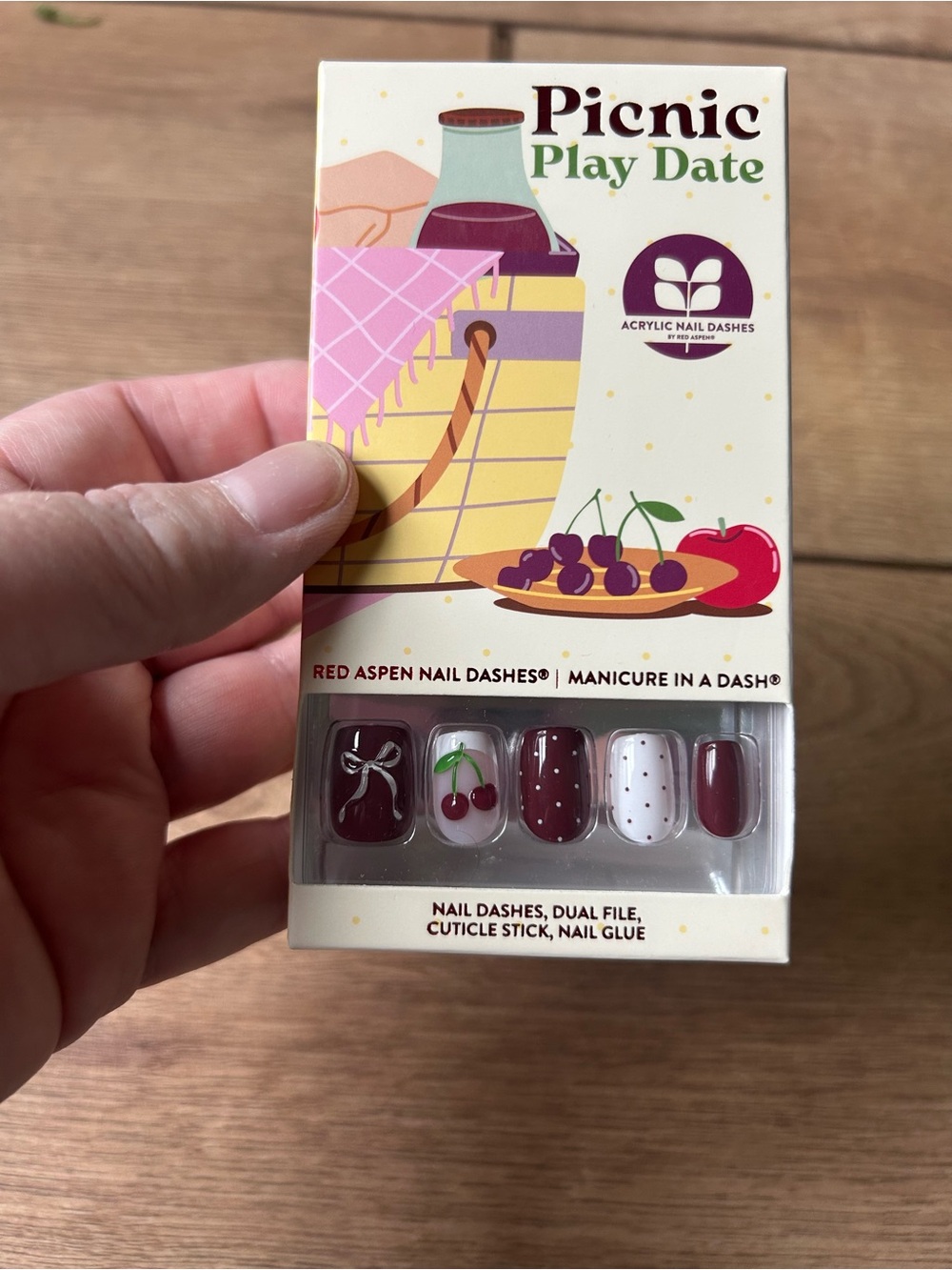Red Aspen Nail Dashes